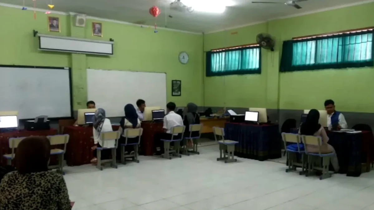 Fraksi PPP Sayangkan Gangguan Server Berulang di SPMB, Bukti Belum Siap Transformasi Digital Fraksi PPP Sayangkan Gangguan Server Berulang di SPMB, Bukti Belum Siap Transformasi Digital