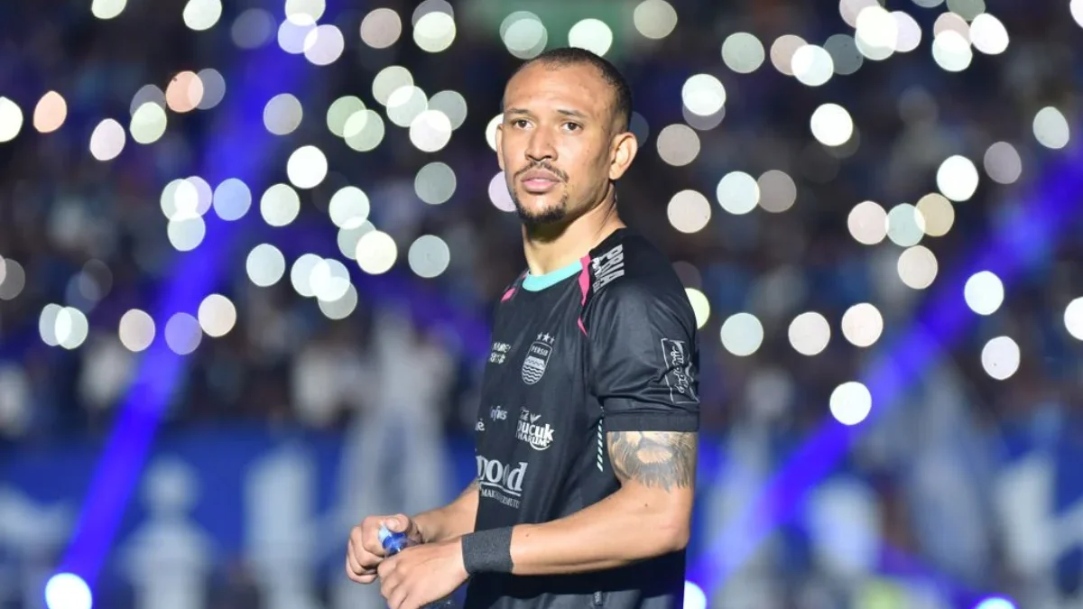 Bagai Petir di Siang Bolong, Gustavo Franca Jadi Pemain ke-11 yang Meninggalkan Persib Bandung Bagai Petir di Siang Bolong, Gustavo Franca Jadi Pemain ke-11 yang Meninggalkan Persib Bandung