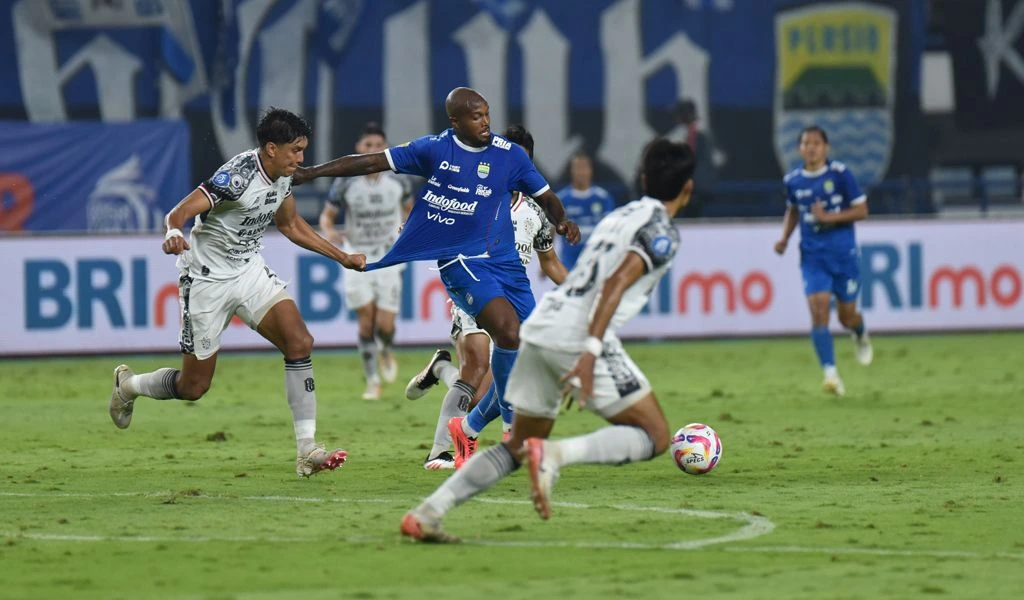 Hatur Nuhun Kesembilan Persib Bandung di Bursa Transfer, Gervane Kastaneer Resmi Di-farewell Hatur Nuhun Kesembilan Persib Bandung di Bursa Transfer, Gervane Kastaneer Resmi Di-farewell