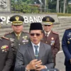 Bupati Bandung, Dadang Supriatna saat ditemui di Lapang Upakarti, Soreang, Kabupaten Bandung, Senin (2/6/2025). (Agi / Jabar Ekspres)