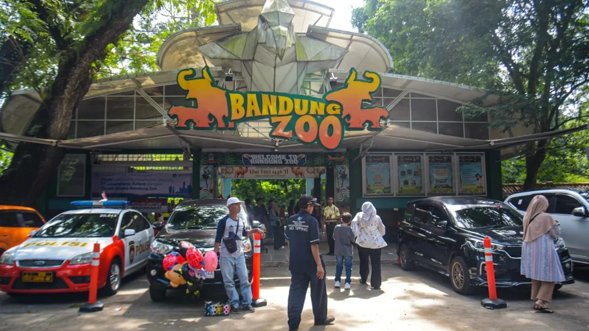 Didakwa Pasal 2 dan 3 UU Tipikor, Eks Pengelola Bandung Zoo Jalani Sidang Perdana Ist. Bandung Zoo atau Kebun Binatang Bandung. Dok Jabar Ekspres.