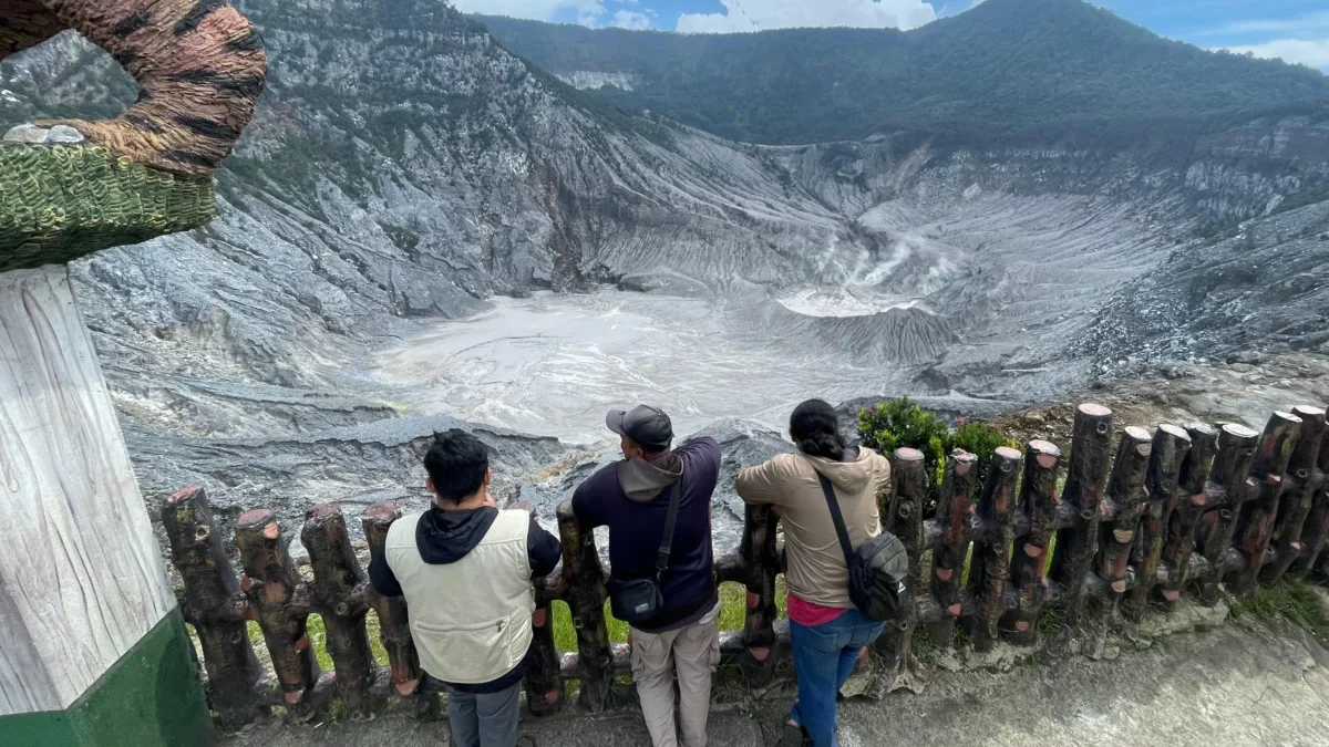 Gunung Tangkuban Parahu di Lembang, Kabupaten Bandung Barat. Rabu (4/6). Dok Jabar Ekspres/Suwitno