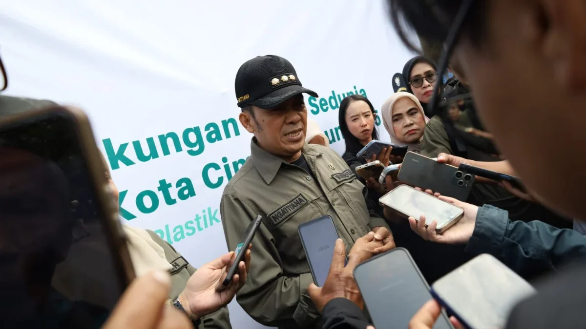 Langkah Serius Kelola Sampah di Cimahi, Ngatiyana Siapkan 10 Incinerator! Ngatiyana siapkan mesin daur ulang sampah untuk disebar di setiap kelurahan di Cimahi.(Mong / Jabar Ekspres)