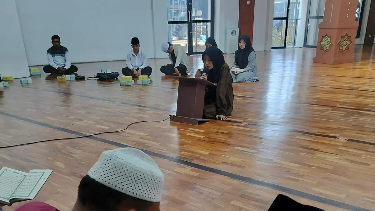 LPTQ Kota Cimahi Fokus Cetak Generasi Qur’ani Tangguh Lewat Pembinaan Intensif Salah Seorang Peserta Tahfidz Qur'an (mong)