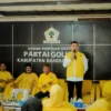 Ariansyah Eka Saputra Salurkan Puluhan Hewan Kurban di KBB via Golkar