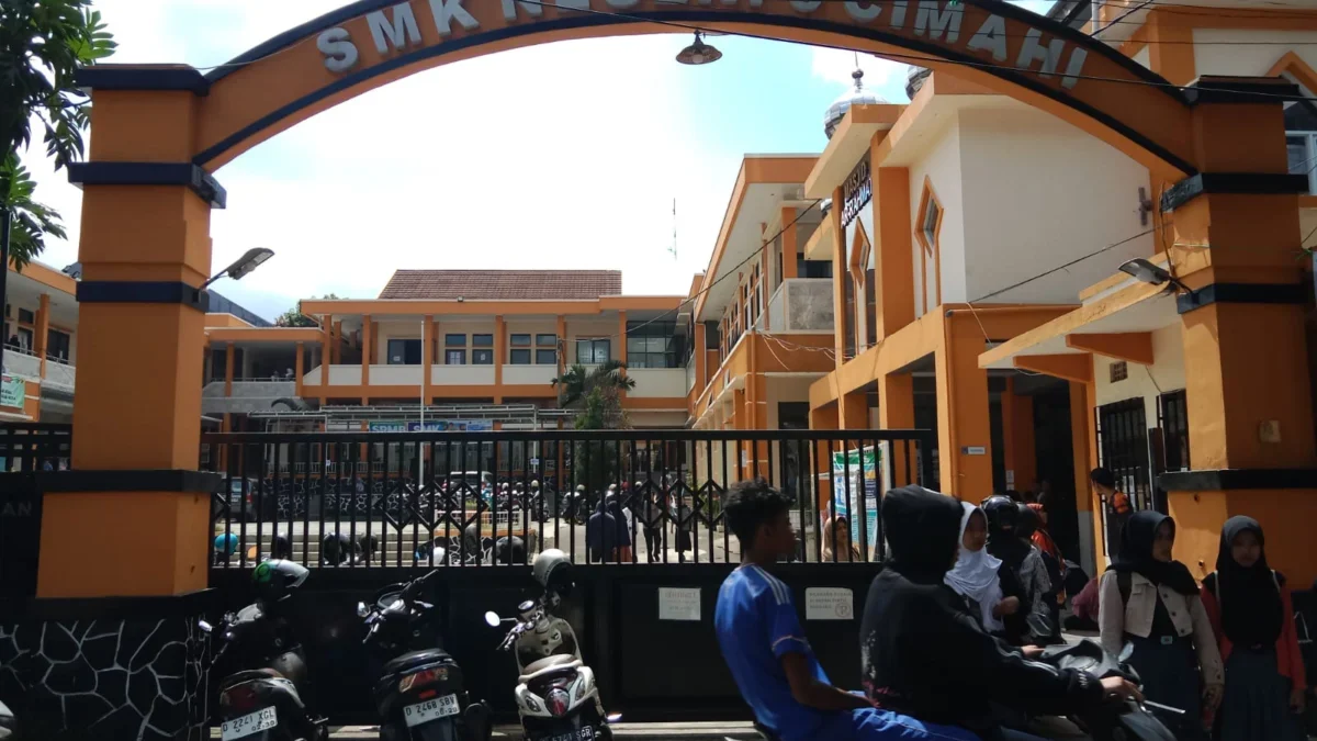 SMKN 3 Cimahi Siapkan 570 Kuota Penerimaan Siswa Baru dengan 5 Jurusan.(Mong / Jabar Ekspres)