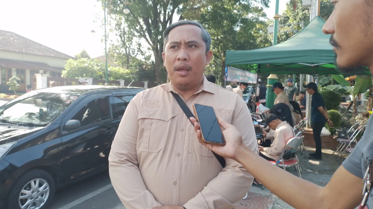 Kepala Bidang Penaatan Hukum Lingkungan DLH Kota Cimahi, Ario Wibisono. (Mong/Jabar Ekspres)