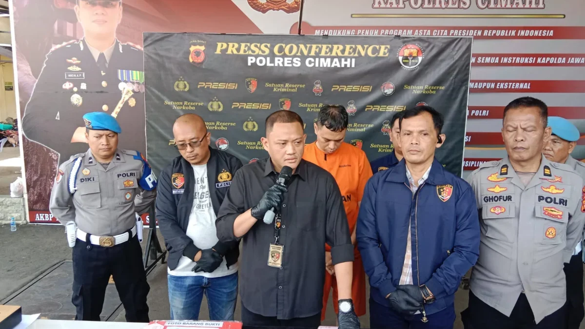 Dirut BUMD Kabupaten Bandung Barat jadi tersangka penipuan cek kosong.