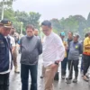 Jalan Ambles di Depan Kantor Wali Kota Cimahi, Diduga Akibat Drainase Tersumbat dan Hujan Deras