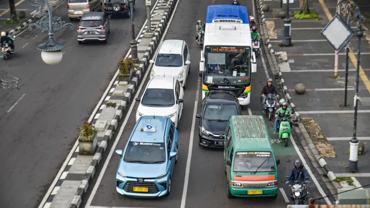 Krisis Transportasi Umum Kota Bandung Tak Kunjung Tuntas