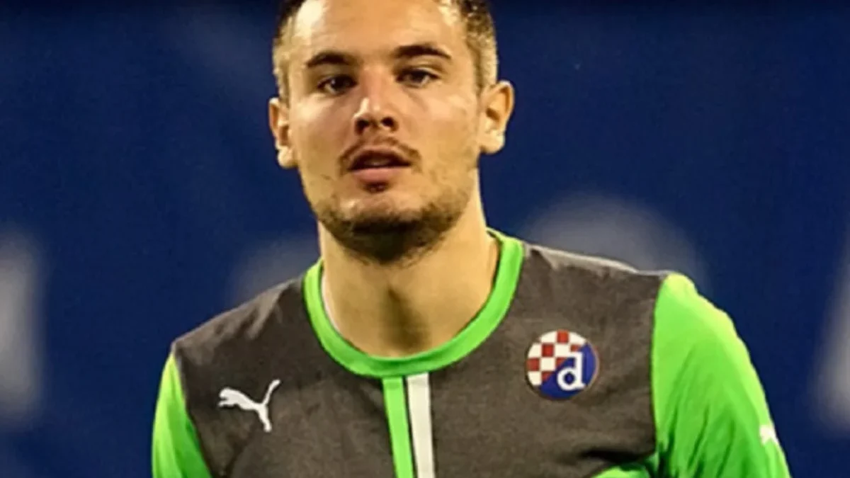 Drama di bawah Mistar, Kiper Asal Kroasia Ogah Gabung Persib! Persib ditolak Oliver Zelenika? Foto: Instagram zelenika_1