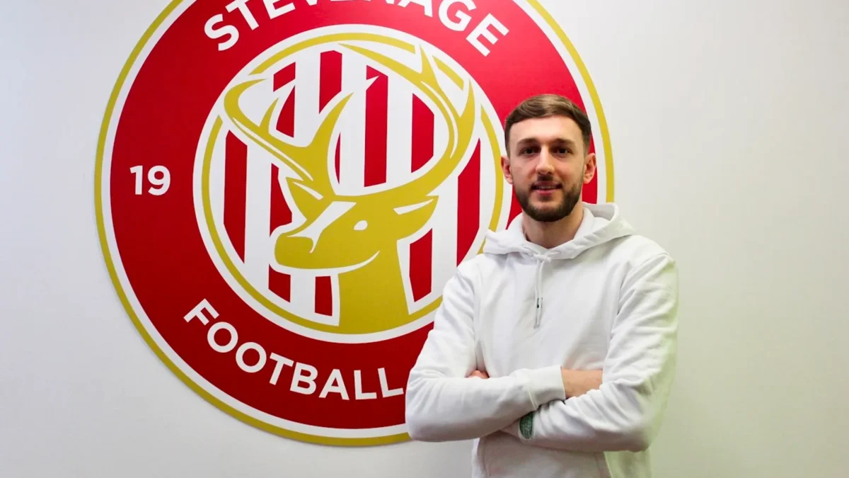 Persib Bandung: Tak Ada Cyrus Margono, Kiper Kaya Pengalaman di Liga Inggris pun Jadi? Persib Bandung: Tak Ada Cyrus Margono, Kiper Kaya Pengalaman di Liga Inggris pun Jadi?