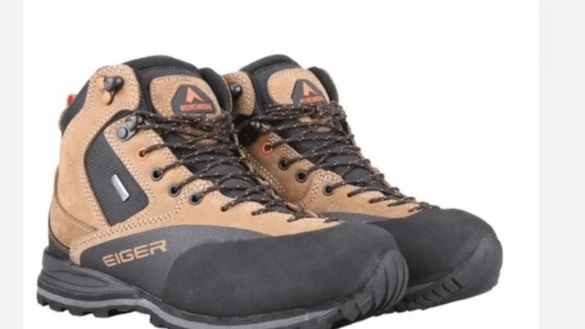 Rekomendasi Sepatu Gunung Kuat