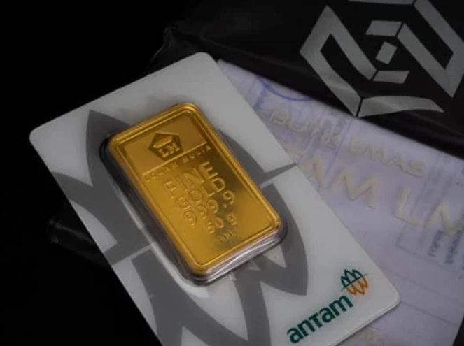 Lima Hari Beruntun Turun, Harga Emas Antam Sentuh Rp1,880.000 per Gram