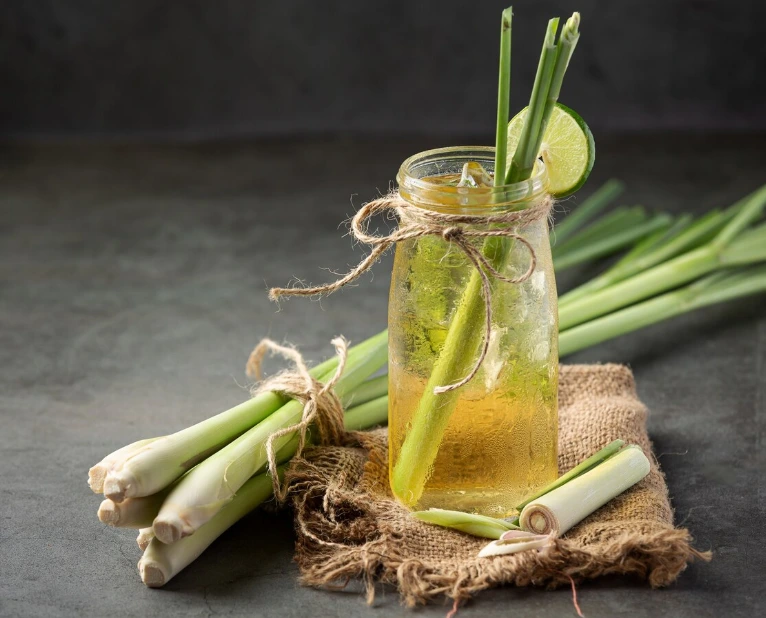 7 Manfaat Minum Air Sereh untuk Kesehatan Tubuh yang Jarang Diketahui Manfaat Minum Air Sereh untuk Kesehatan