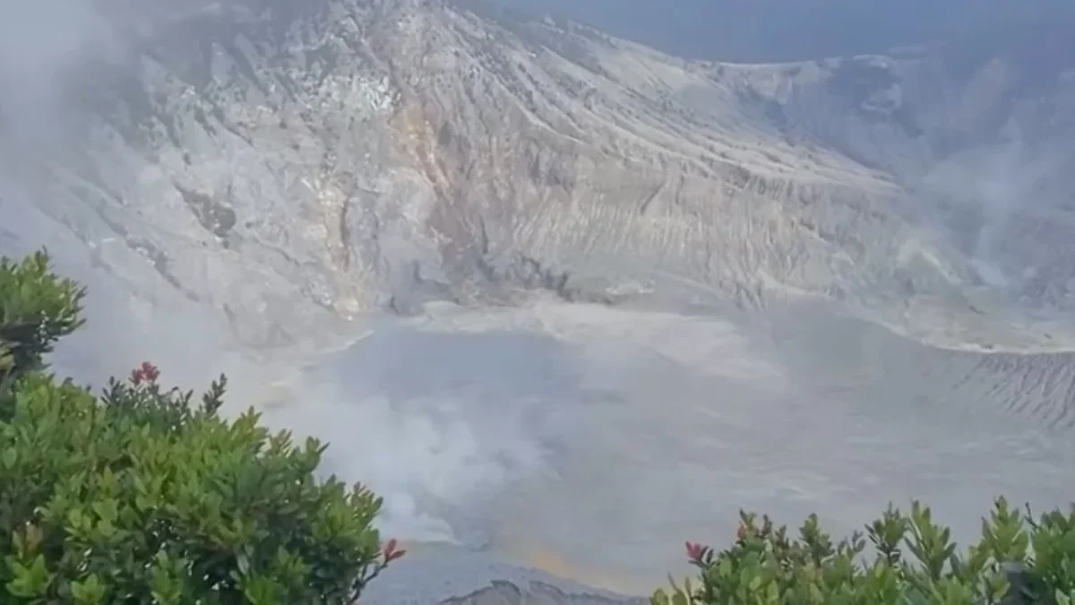 Badan Geologi Ingatkan Masyarakat Bandung Barat Waspadai Erupsi Freatik Tangkuban Parahu Gunung Tangkuban Parahu. Dok instagram (twa_tangkubanparahu)