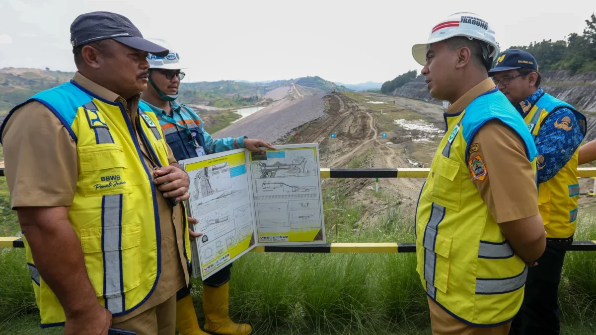 Mampu Cegah Banjir di Demak-Grobogan, Taj Yasin Tinjau Proyek Bendungan Jragung Wakil Gubernur Jawa TengahTaj Yasin Tinjau Proyek Bendungan Jragung