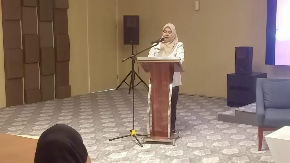 DLH Warning Perusahaan Cimahi, Denda Administratif Siap Diterapkan Jika Lalai Kelola Lingkungan Kepala Dinas Lingkungan Hidup Kota Cimahi, Chanifah Listayrini dalam Penilaian Peringkat Kinerja Perusahaan dalam Pengelolaan Lingkungan Hidup Kota Cimahi (PROPER-C) di MPP Cimahi (Mong)