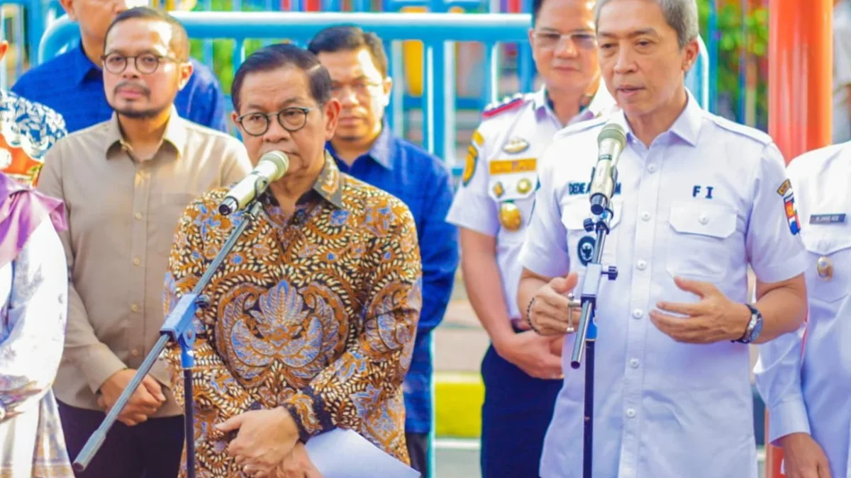 Transjabodetabek Rute Bogor–Blok M Resmi Beroperasi, Tarif Mulai Rp2.000 Gubernur Jakarta, Pramono Anung didampingi Wali Kota Bogor, Dedie A. Rachim meresmikan operasional Transjabodetabek rute Blok M Jakarta - Bogor, Kamis (5/6). (Yudha Prananda / Istimewa)