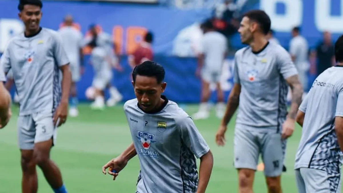 Bocor! Terungkap Skuad Persib Bandung untuk Piala Presiden 2025 Bocor! Terungkap Skuad Persib Bandung untuk Piala Presiden 2025