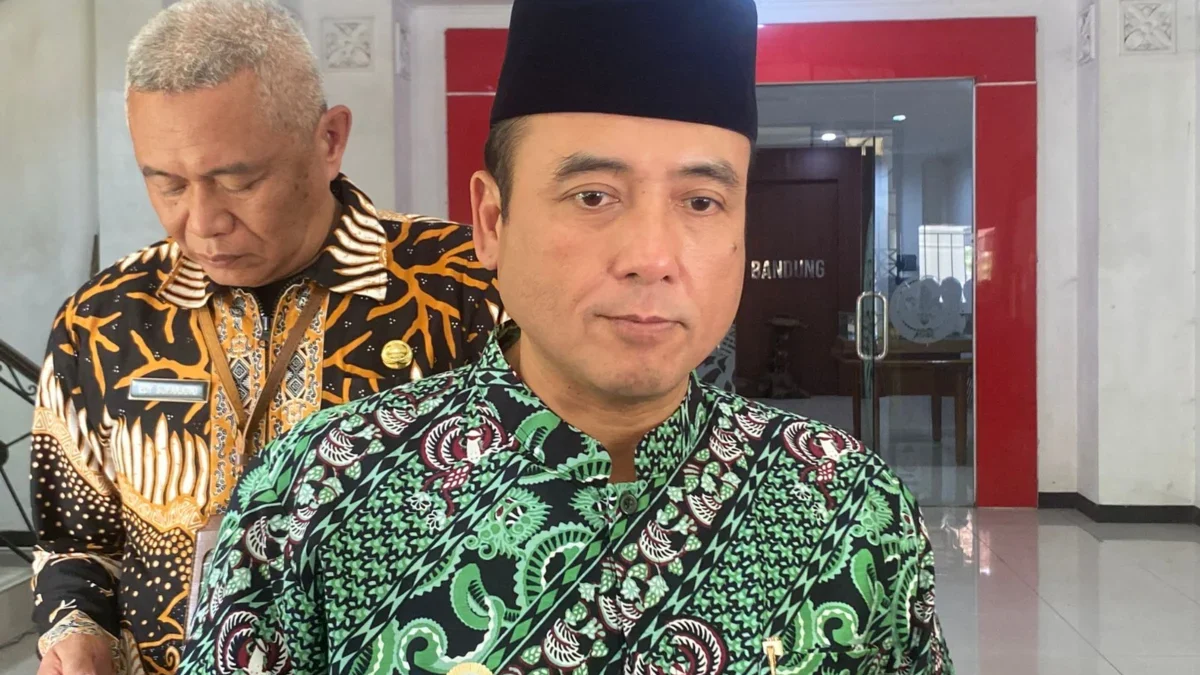 Wakil Wali Kota Bandung, Erwin saat ditemui di kantor Kwarcab Kota kembang. soal Korupsi Dana Pramuka (Sadam Husen / JE)