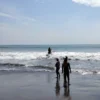 Proses pencarian korban terseret arus di Pantai Barat Pangandaran, Kabupaten Pangandaran. (Basarnas Kantor SAR Bandung for Jabar Ekspres)