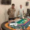 Dok. Sebuah Tempat judi kasino di bandung berhasil digerebek Polda Jabar dan polrestabes Bandung. Selasa (17/6). Foto. Sandi Nugraha.