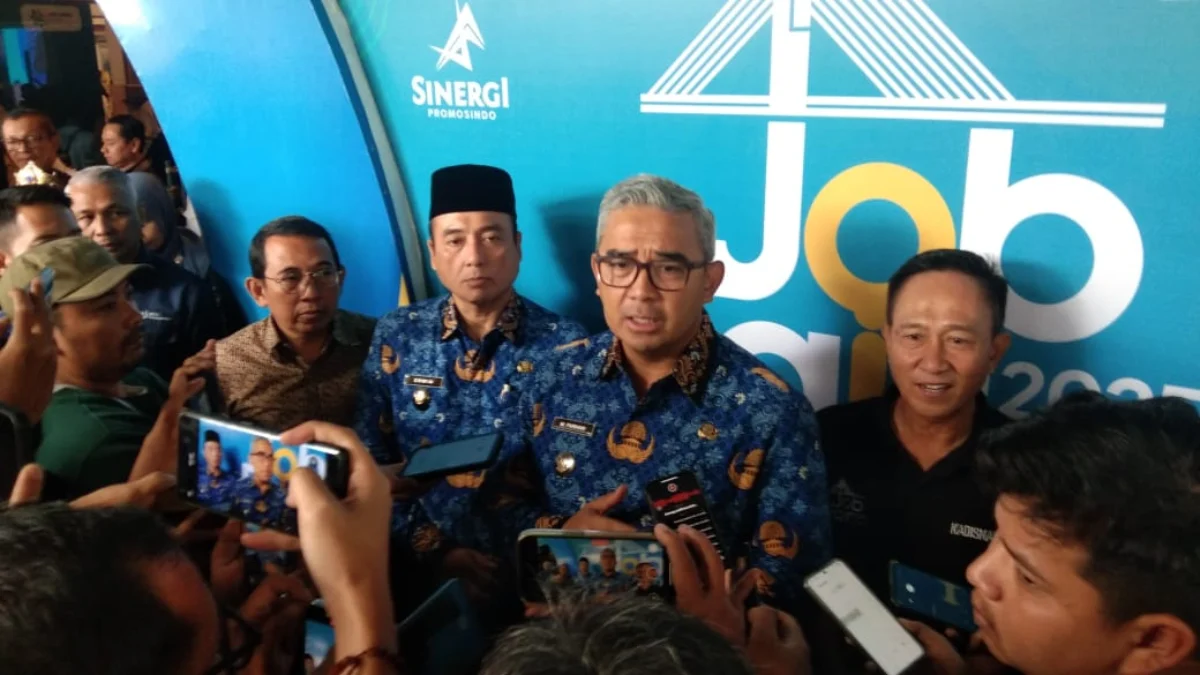 Pemkot Bandung Targetkan Penurunan Angka Pengangguran Sentuh 50 Persen dalam Kurun Waktu 5 Tahun Wali Kota Bandung, Muhammad Farhan