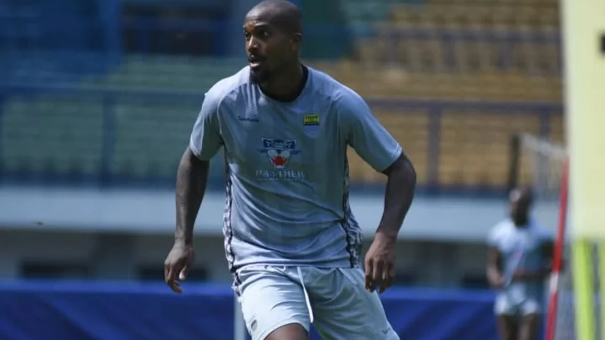 Sebelum Albin Linner, Ini 3 Pemain Nganggur yang Direkrut Persib Bandung, Semuanya Berakhir Begini Sebelum Albin Linner, Ini 3 Pemain Nganggur yang Direkrut Persib Bandung, Semuanya Berakhir Begini