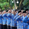 Foto ilustrasi ASN di teras Pemerintah Kota (Pemkot) Bandung. (jabarekspres)