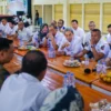 Wali Kota Bogor, Dedie A. Rachim bersama jajaran saat melakukan rapat bersama Permda PPJ Kota Bogor. (Yudha Prananda / Jabar Ekspres)