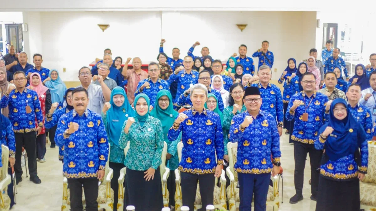 Wali Kota Bogor, Dedie A. Rachim bersama jajarannya. (Foto: Diskominfo Kota Bogor)