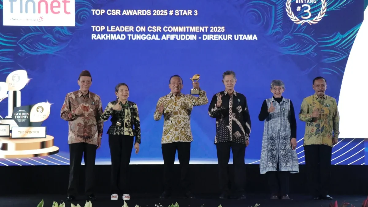 Dua penghargaan yang diraih oleh Finnet, yaitu TOP CSR Awards 2025 dan TOP Leader on CSR Commitment 2025.