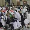 Para Jama'ah Haji asal Kota Cimahi Kloter Pertama saat Kembali ke Tanah Air (Dok: Kemenag Cimahi)