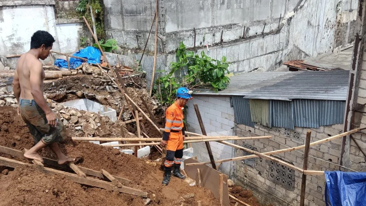 Ilustrasi: Lokasi proyek pembangunan SDN Gang Aut, Kota Bogor. (Yudha Prananda / Jabar Ekspres)