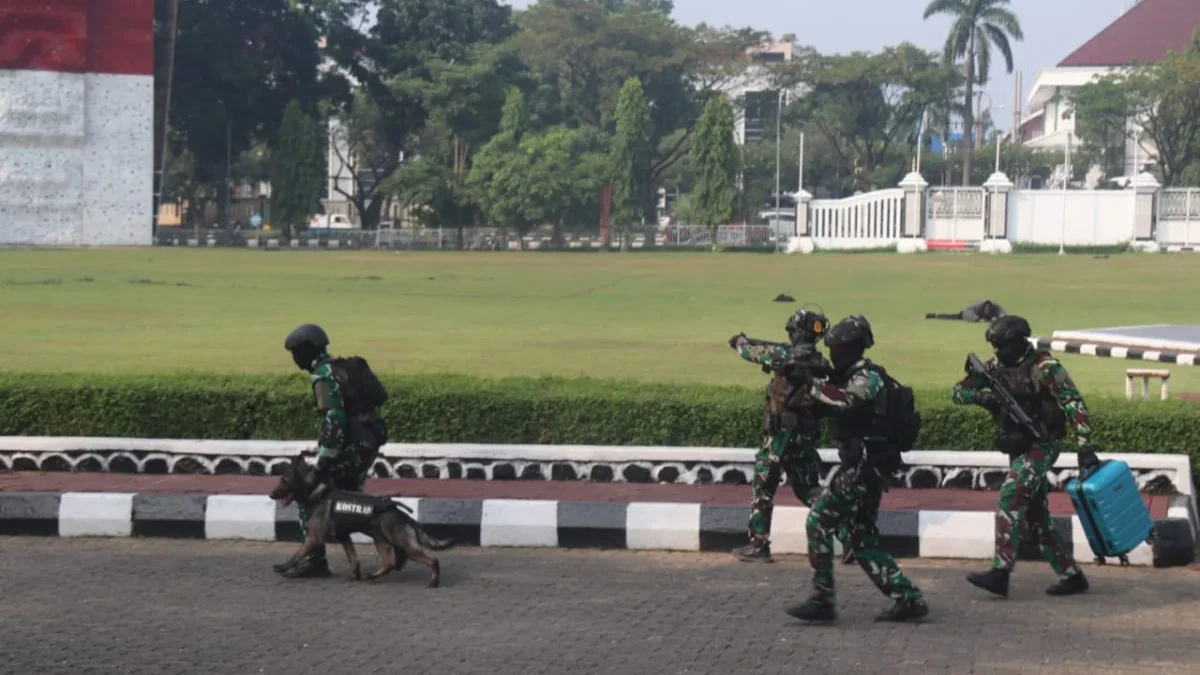 Bupati Rudy Susmanto Bangga Kabupaten Bogor Jadi Lokasi Latihan Bersama Tiga Matra TNI Latihan Bersama Tiga Matra TNI di Kabupaten Bogor