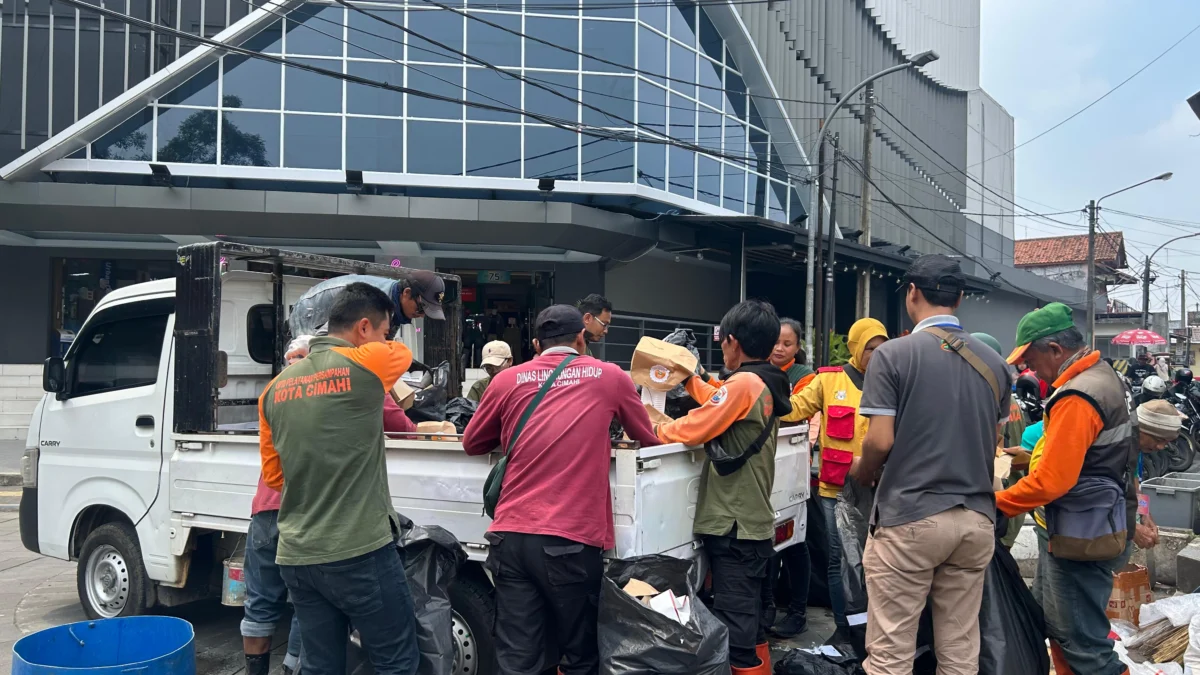 Get The Fest Usung Isu Lingkungan, Sampah Plastik di HUT Cimahi Diolah Jadi Solar Lewat Teknologi Pyrolysis Get The Fest Usung Isu Lingkungan, Sampah Plastik di HUT Cimahi Diolah Jadi Solar Lewat Teknologi Pyrolysis