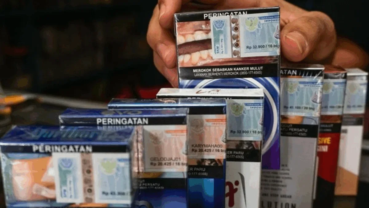 Kebijakan Cukai Tinggi Mengancam Industri Rokok dan Ekonomi Lokal Ilustrasi rokok. foto/ANTARA