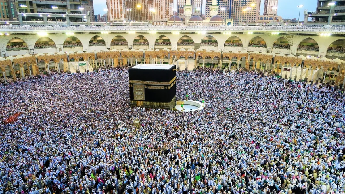 DPR Buka Suara Usai Jemaah Haji Gagal Berangkat Karena Visa Furoda