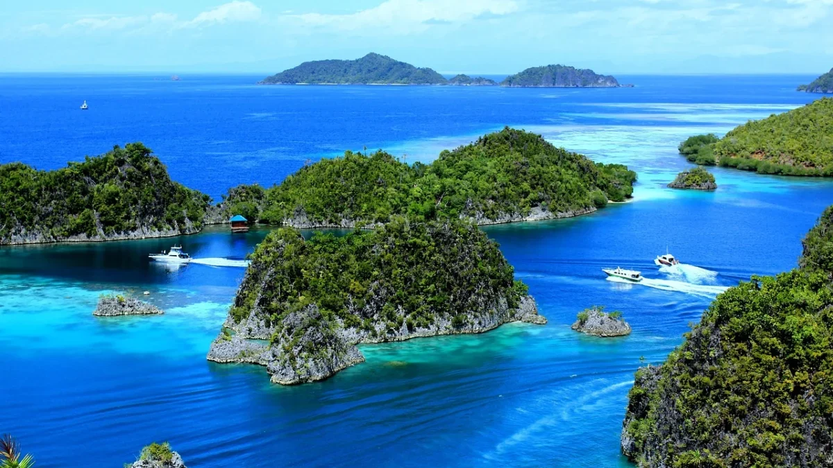 Bupati : Raja Ampat Prioritaskan Pariwisata Bukan Pertambangan! Keindahan alam di kawasan Raja Ampat. (Dok. Pixabay)