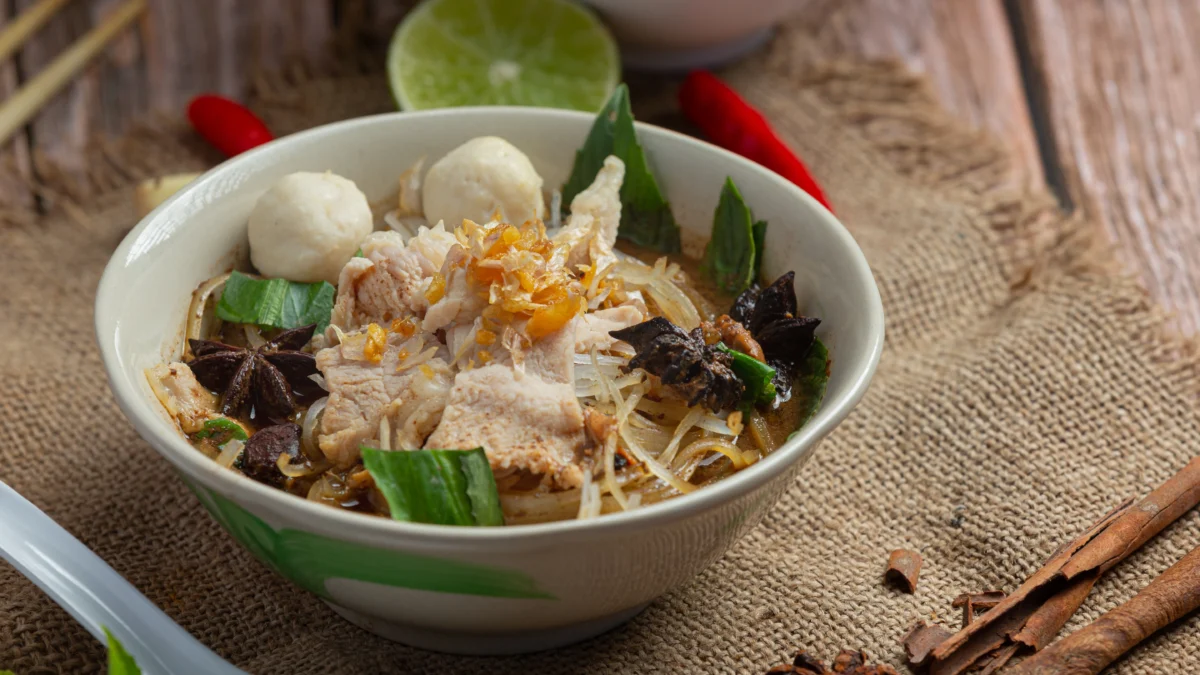 10 Kuliner Khas Bandung yang Wajib Kamu Coba, No. 5 Bikin Nagih Banget!