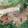 Pegawai Kemendagri Tewas Tertimbun Longsor Saat Memancing di Megamendung