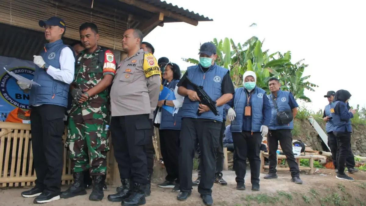 BNNP Jabar Amankan Terduga Pengedar Ganja di Kecamatan Ciwidey Kabupaten Bandung BNNP Jabar