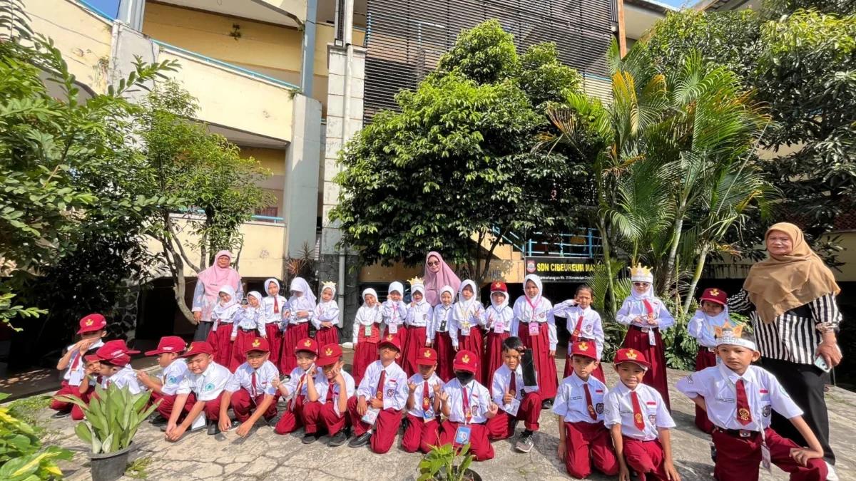 Masuk Sekolah Jam 06.30, SDN Cibeureum Mandiri 1 Siap Disiplin Sejak Dini Masuk Sekolah Jam 06.30, SDN Cibeureum Mandiri 1 Siap Disiplin Sejak Dini