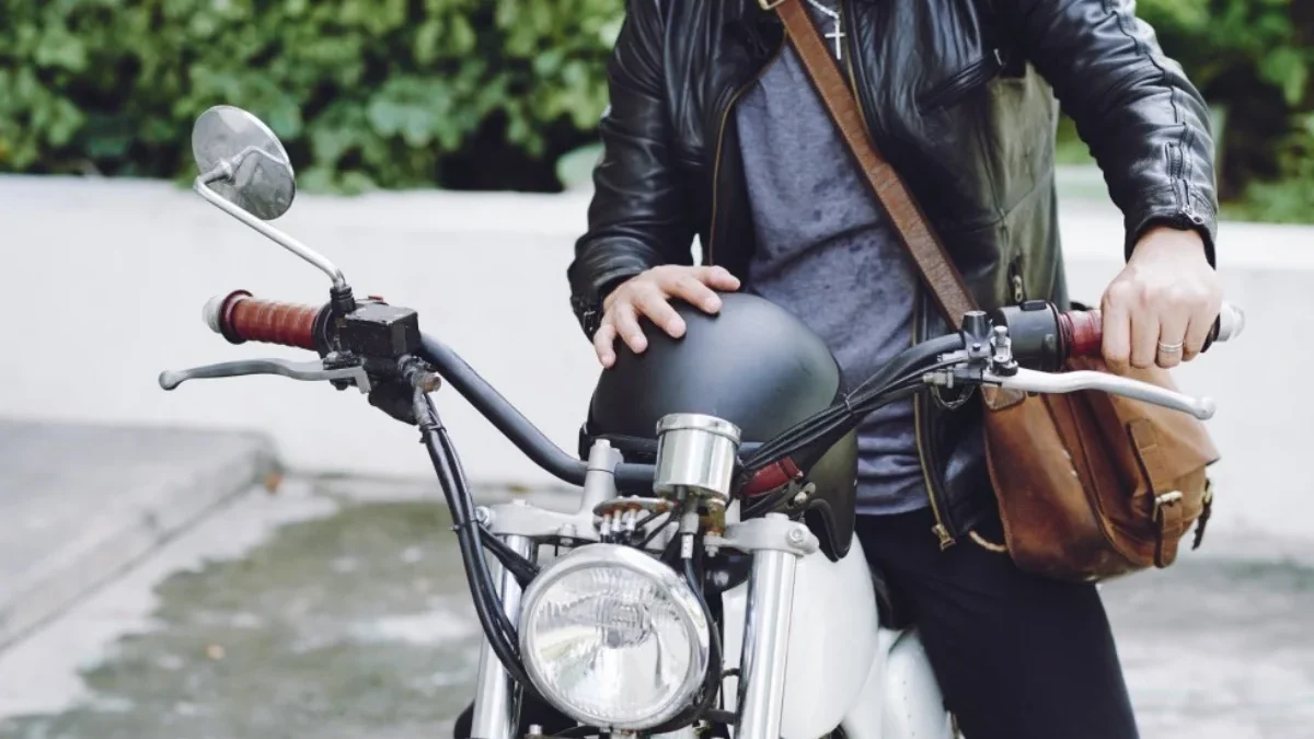 motor touring