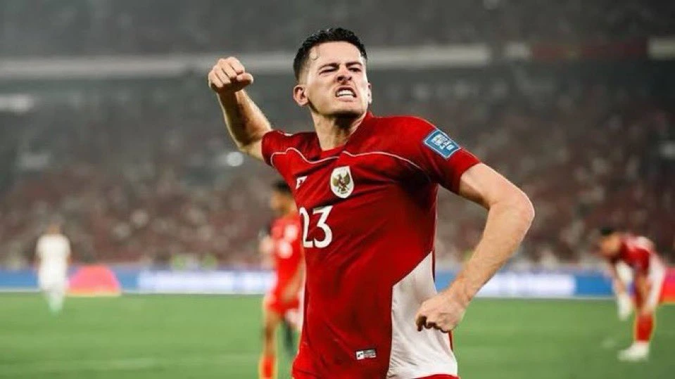 Pemain timnas Indonesia Justin Hubner dikabarkan gabung klub Eredivisie bukan Persib Bandung.