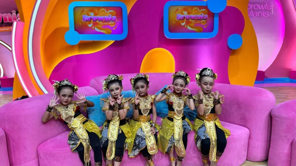 Sanggar Mutiara Cimahi Tembus TV Nasional, Bawakan Tari Tradisional oleh Penari Cilik Sanggar Mutiara Cimahi Tembus TV Nasional, Bawakan Tari Tradisional oleh Penari Cilik