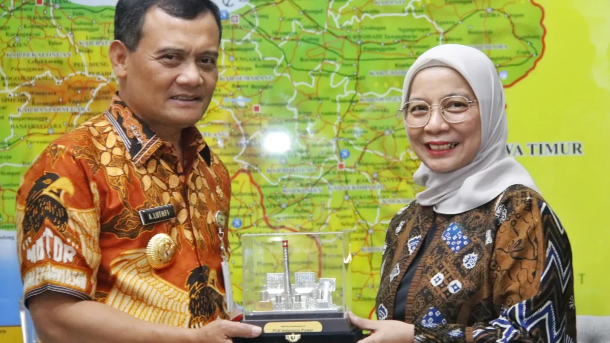 Kejar Kebutuhan Energi Hijau, Ahmad Luthfi Dukung Pembangunan PLTS Terapung Ahmad Luthfi Dukung Pembangunan PLTS Terapung