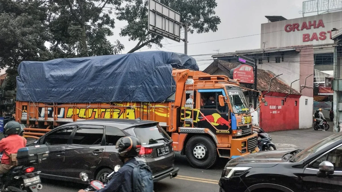 Pemerintah Belum Bisa Selesaikan Masalah Truk ODOL, Polisi Hanya Razia Sopir Tapi Pemilik Barang Tak Disentuh! 