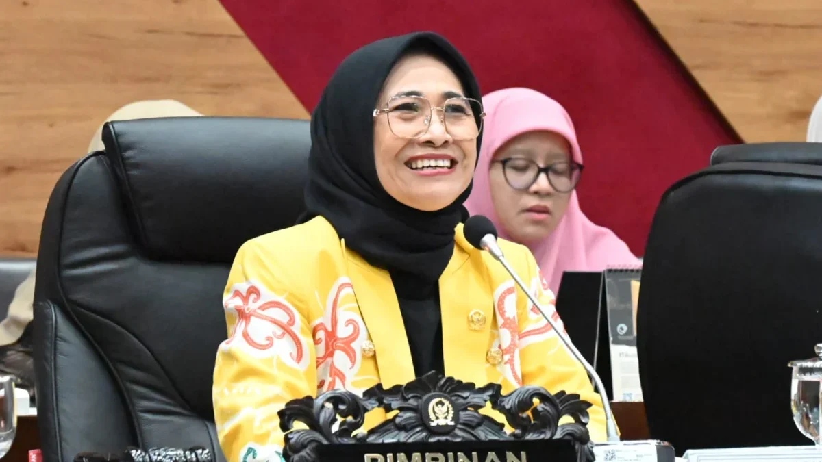 Ketua Komisi X DPR RI, Hetifah Sjaifudian, menegaskan bahwa pemerataan pendidikan di daerah tertinggal, terdepan, dan terluar (3T) serta wilayah marginal memerlukan kolaborasi lintas sektor yang lebih kuat dan terarah.
